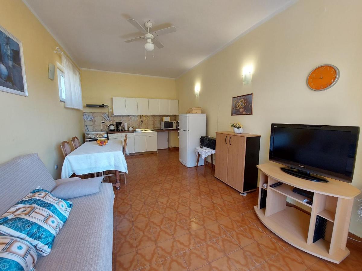 Apartments Faran Crikvenica Ngoại thất bức ảnh