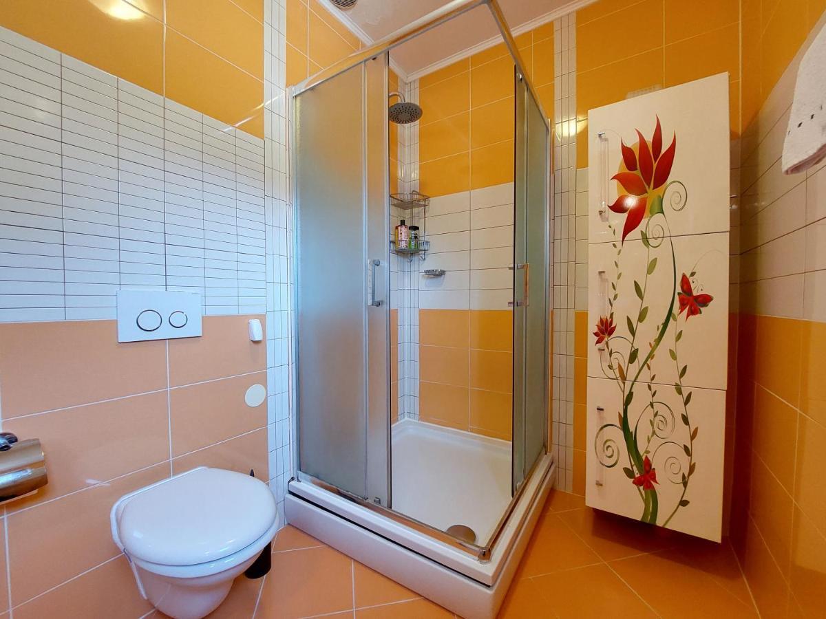 Apartments Faran Crikvenica Ngoại thất bức ảnh