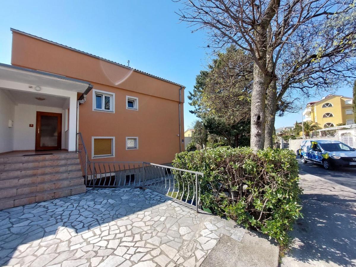 Apartments Faran Crikvenica Ngoại thất bức ảnh